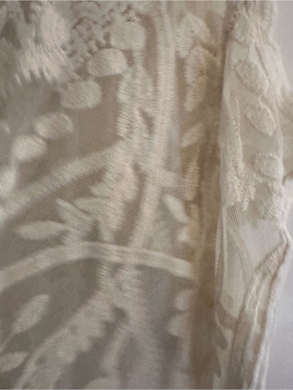 Four blouses - Picture 11 of 12